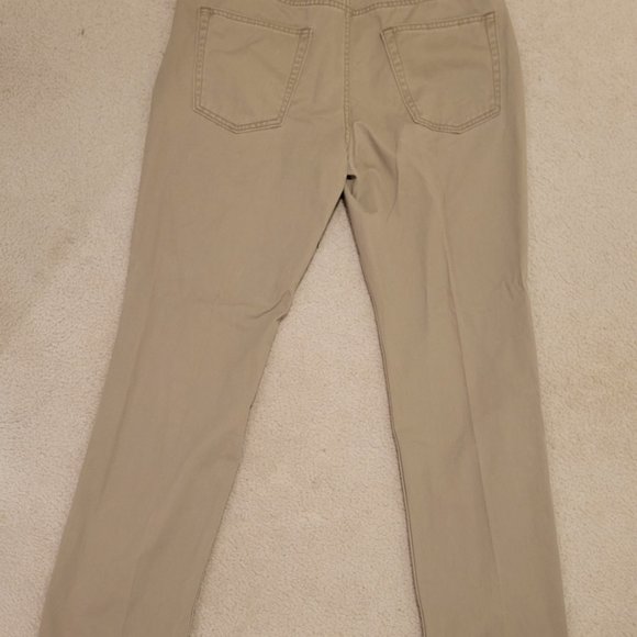 Old Navy Men's 32x30 Khaki Jeans/Pants, Straight Fit (inseam measures 29") - Picture 2 of 3